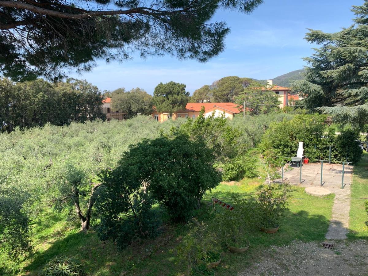 San Giuseppe Casa Per Ferie Hotell Quercianella Eksteriør bilde