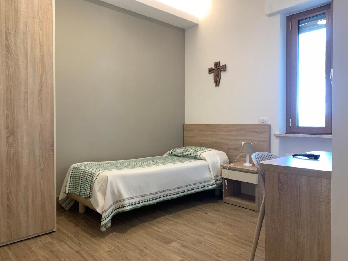 San Giuseppe Casa Per Ferie Hotell Quercianella Eksteriør bilde